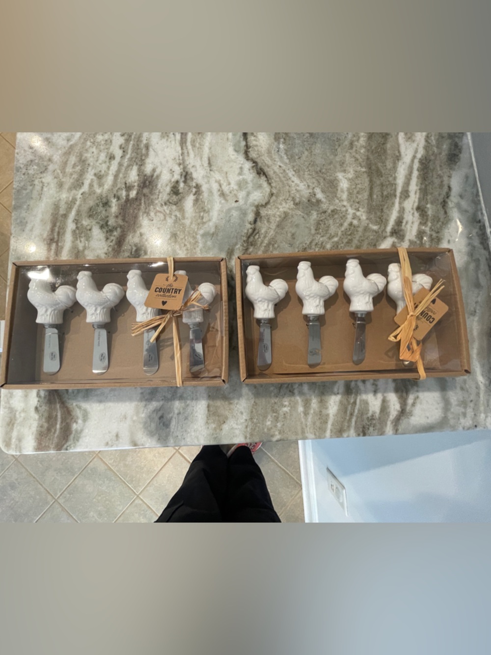 Set of Rooster Ceramic-Handle Butter Spreaders in White -  8 Pieces - Picture 8 of 8